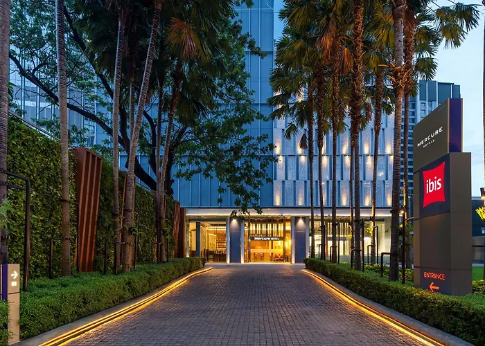 Hotel Mercure Sukhumvit 24 4*