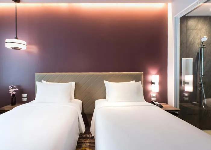 Mercure Sukhumvit 24 Hotel 4*