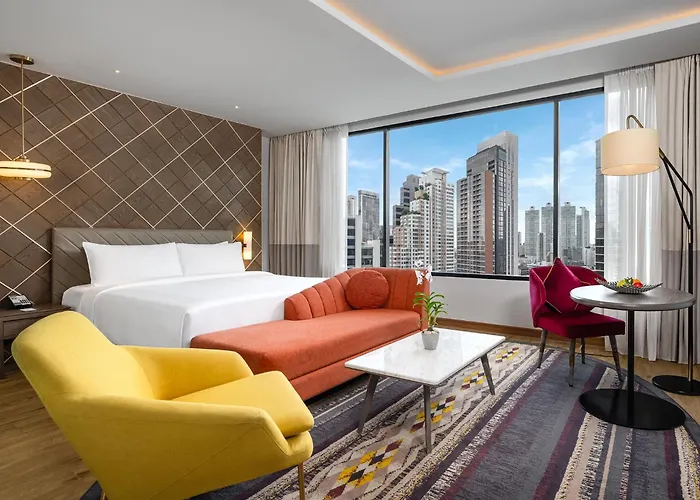 Hotel Mercure Sukhumvit 24 4*