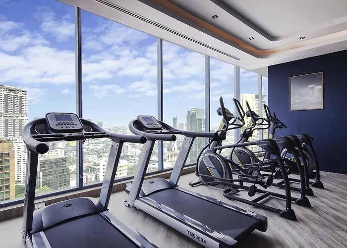 Mercure Sukhumvit 24 Hotel 4*