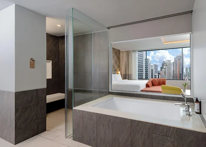 Hotel Mercure Sukhumvit 24 4*